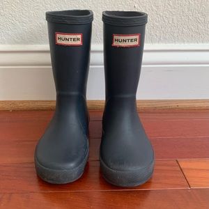 Hunter First Classic Rain Boot, Toddler Kids Size 11, Navy Matte